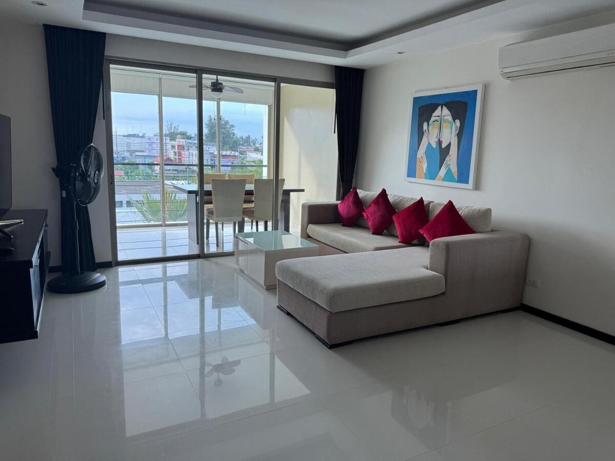 Modern 2-Bedroom Condo In Kamala Near The Beach Bagian luar foto