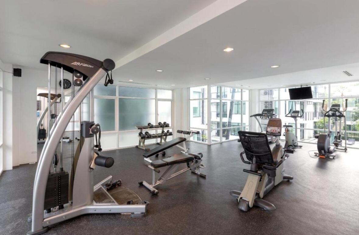 Modern 2-Bedroom Condo In Kamala Near The Beach Bagian luar foto