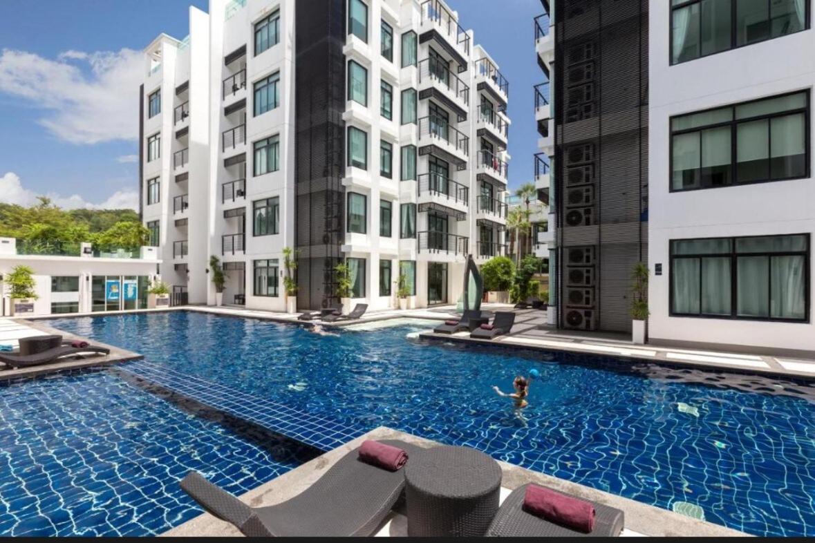 Modern 2-Bedroom Condo In Kamala Near The Beach Bagian luar foto